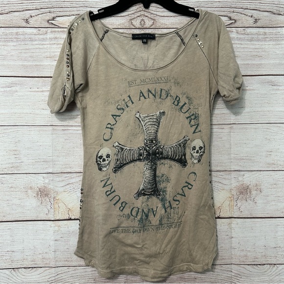 Crash and Burn T - Picture 1 of 7